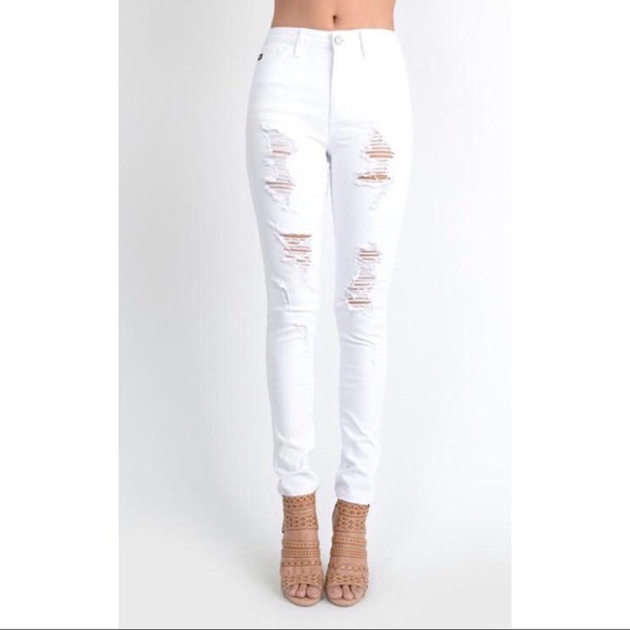 KanCan High Rise White Distressed Denim - Picture 2 of 7
